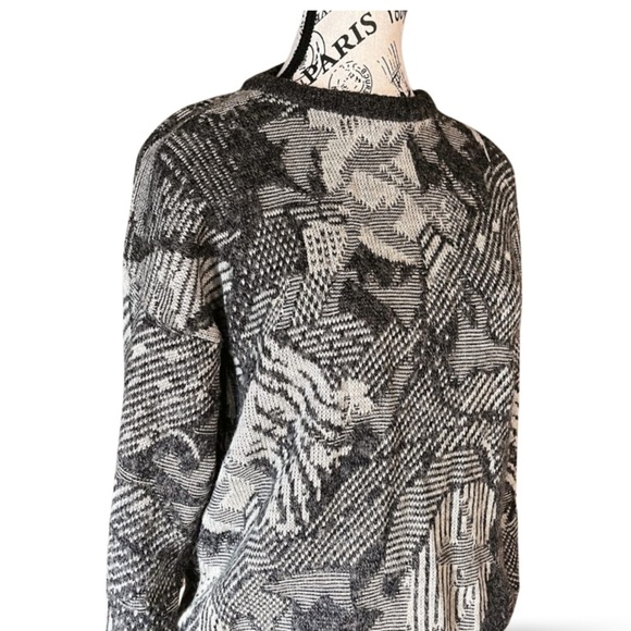 80s Vintage Grey sweater Size Medium - Picture 2 of 4